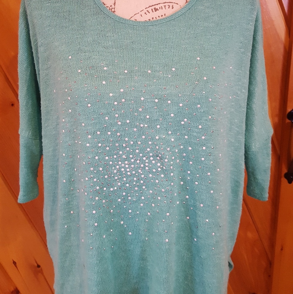 Oversized Sweater - Picture 2 of 2